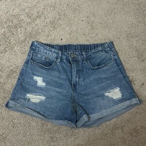 women’s size 8 Blue denim shorts